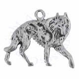 Wolf Facing Right On The Hunt Charm