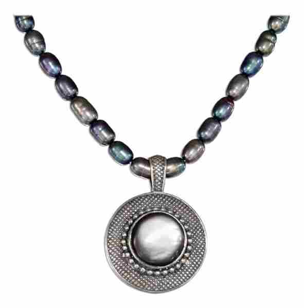 Gray Freshwater Pearl Pendant Necklace Gray Freshwater Pearl Pendant Necklace