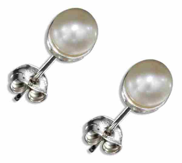 5mm Diameter Round Pearl Stud Earrings 5mm Diameter Round Pearl Stud Earrings