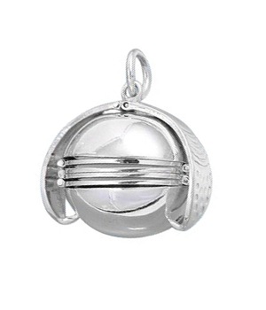 Round Ball Six Picture Locket Pendant Round Ball Six Picture Locket Pendant