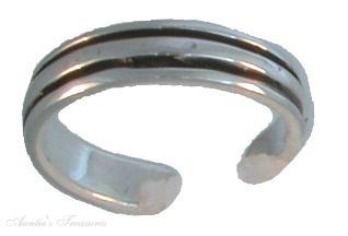 Unique Antiqued Lined Adjustable Toe Ring Unique Antiqued Lined Adjustable Toe Ring