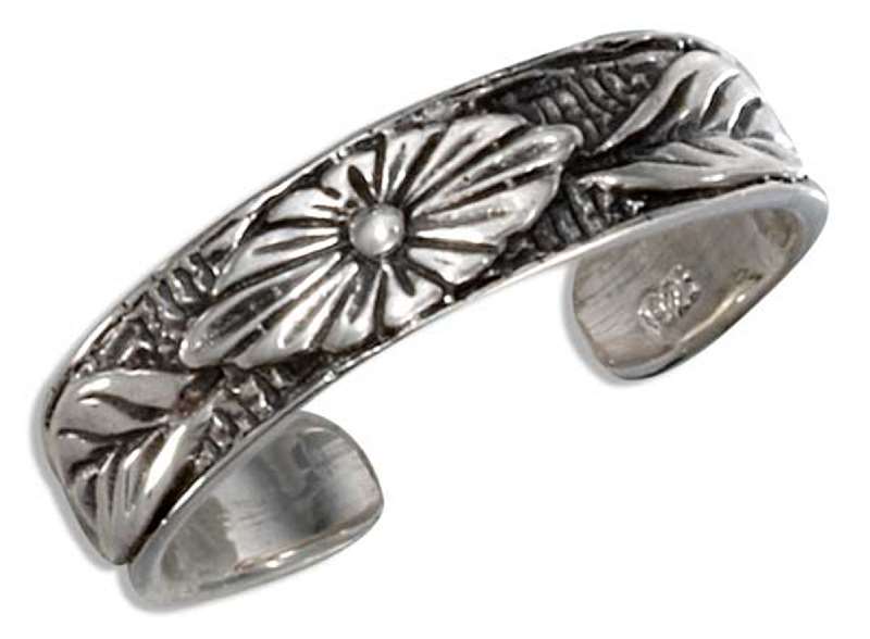 Flat Floral Pattern Toe Ring Flat Floral Pattern Toe Ring