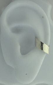 Left Or Right Nonpiercing Chevron Hammered Band Ear Cuff