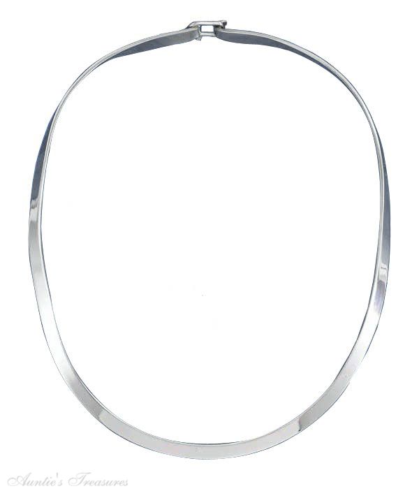 Oval Collar Choker Necklace