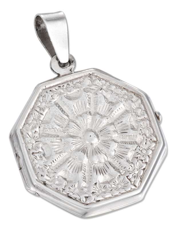Octagonal Locket Pendants Octagonal Locket Pendants