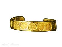 14k Yellow Gold Thin Adjustable Alternating Hearts Band Toe Ring 14k Yellow Gold Thin Adjustable Alternating Hearts Band Toe Ring