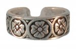 Sterling Silver Men's Wide Band Antiqued Circled Four Petal Flowers Ad