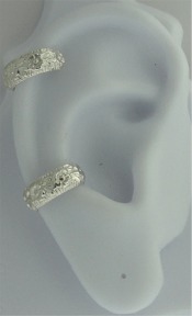 Left Or Right Nonpiercing Daisy Flowers Band Ear Cuff Left Or Right Nonpiercing Daisy Flowers Band Ear Cuff