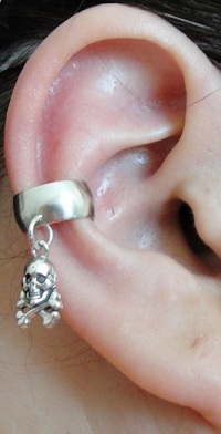 Left Or Right Dangling Pirate Skull And Crossbones Charmed Ear Cuff Left Or Right Dangling Pirate Skull And Crossbones Charmed Ear Cuff