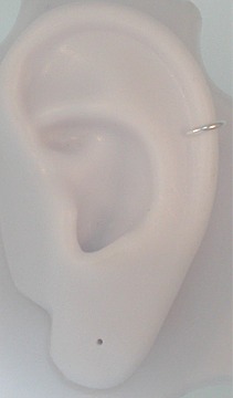 Left Or Right Nonpiercing 16 Gauge Mini Wire Band Upper Ear Cuff Left Or Right Nonpiercing 16 Gauge Mini Wire Band Upper Ear Cuff